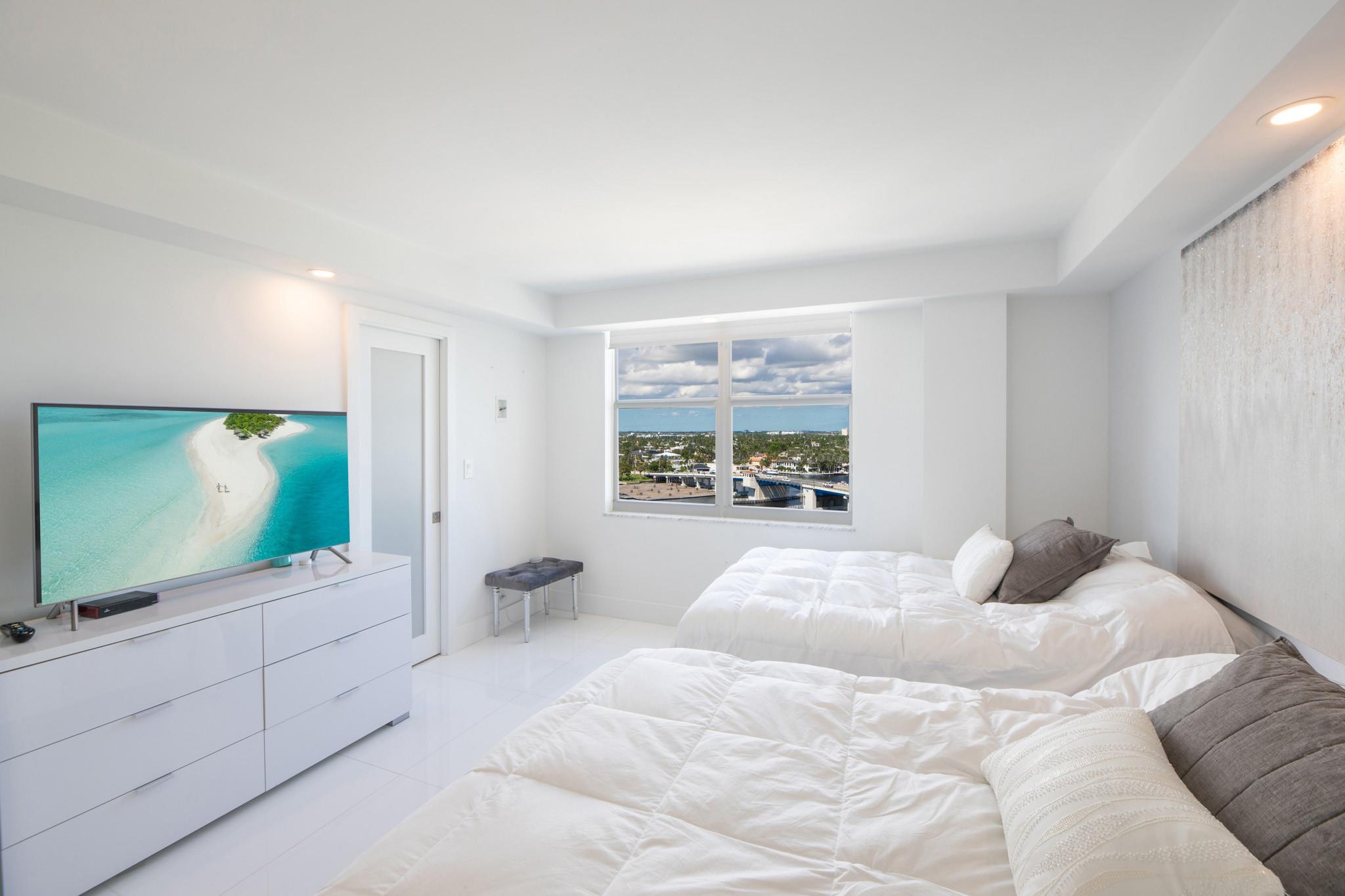 Venetian Condominium - Residential