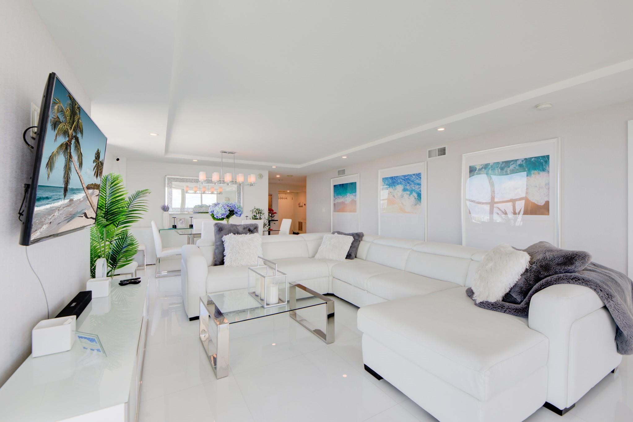 Venetian Condominium - Residential