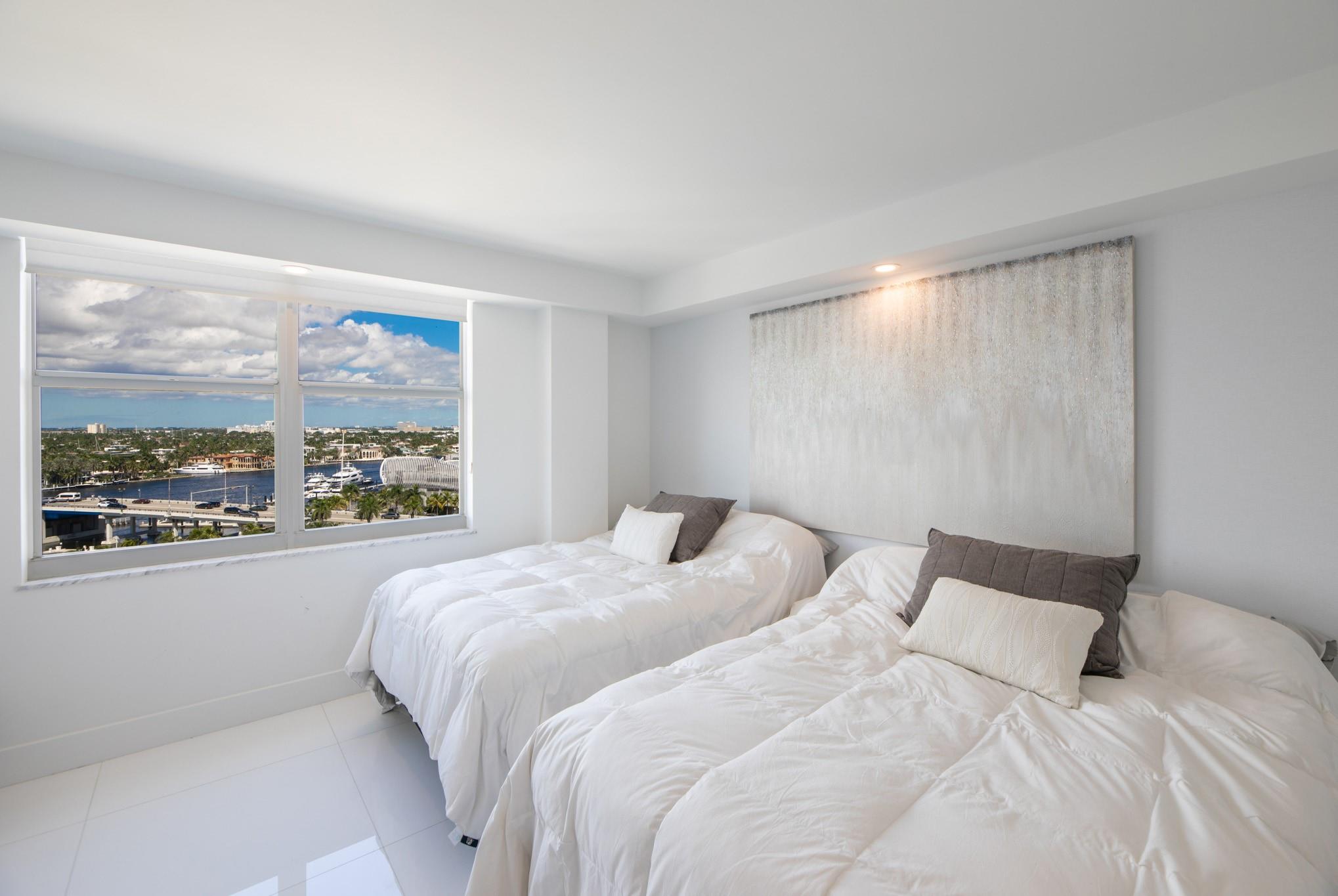 Venetian Condominium - Residential