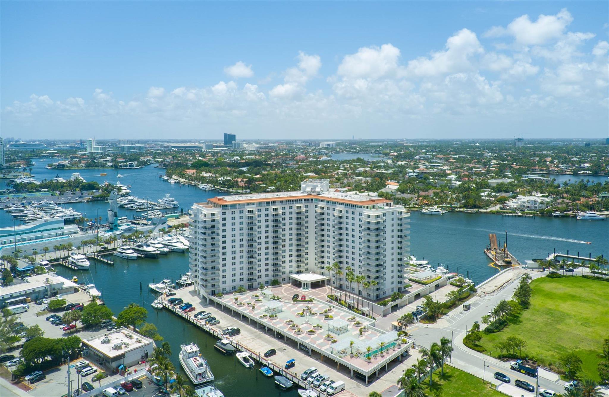 Venetian Condominium - Residential
