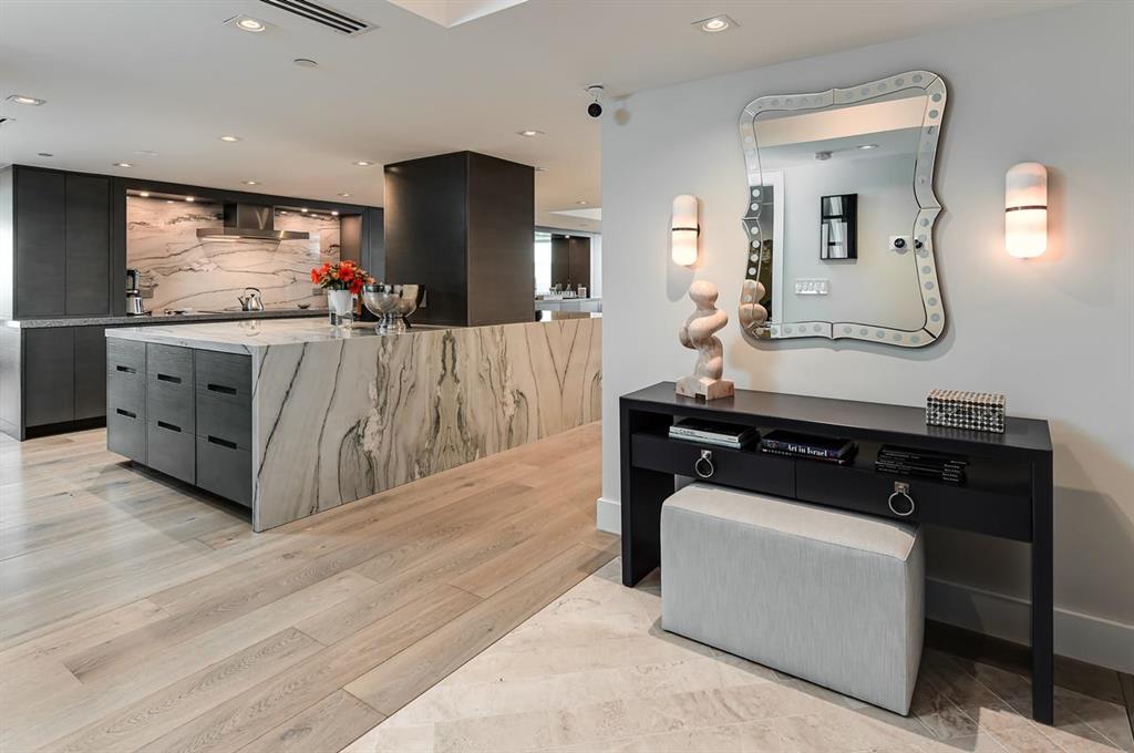 BEACH POINT CONDO - Residential