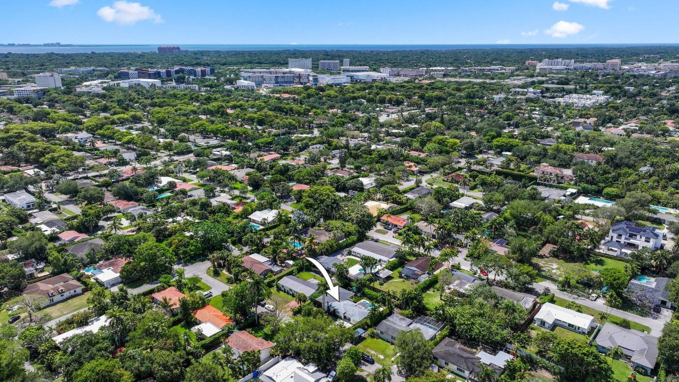 BILTMORE HEIGHTS RED RD ADDN 1ST - Residential