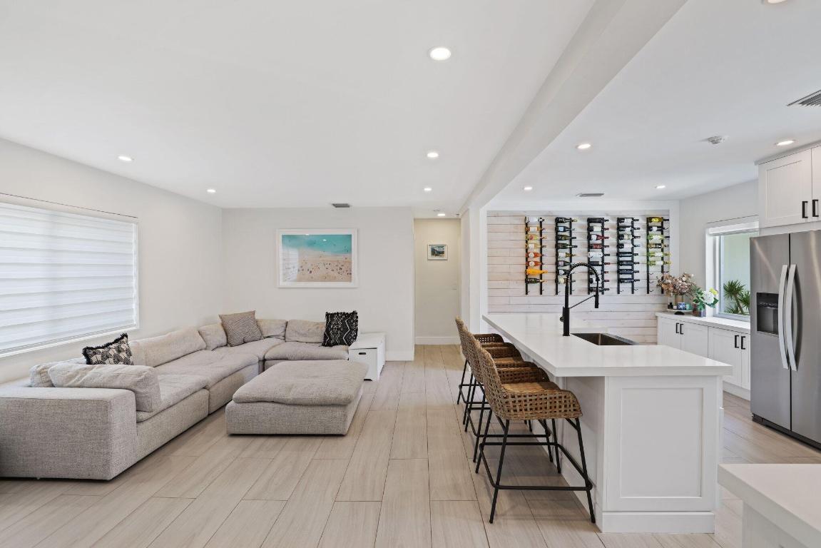 BILTMORE HEIGHTS RED RD ADDN 1ST - Residential