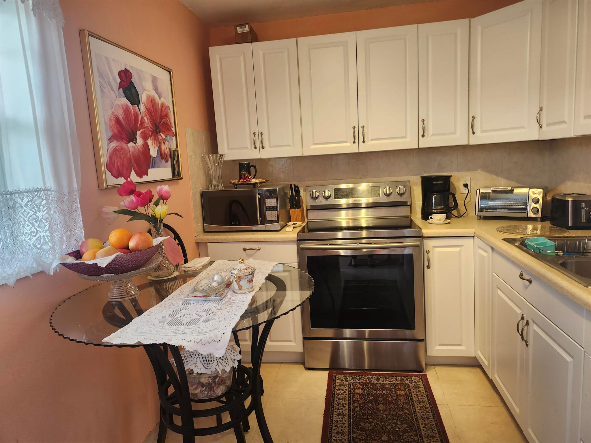 VILLAGE ROYALE ON THE GRE - Residential Lease