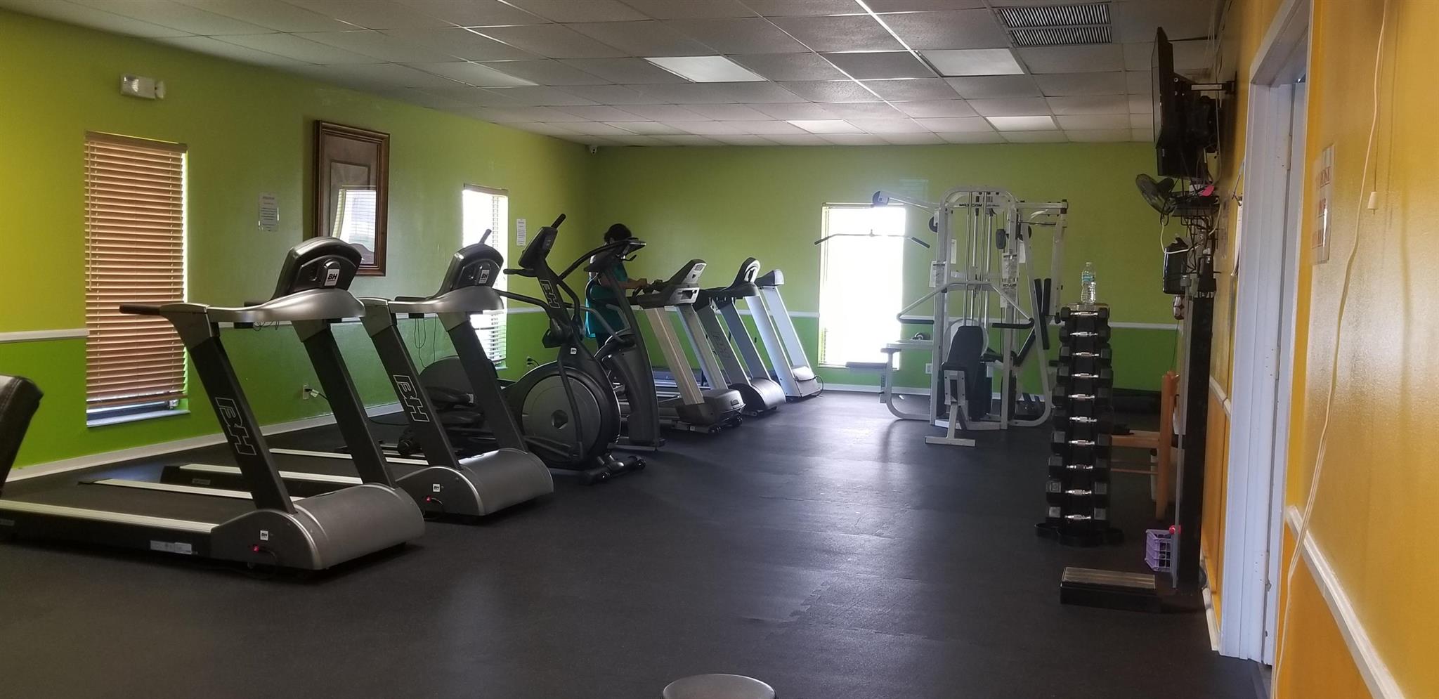 VILLAGE ROYALE ON THE GRE - Residential Lease