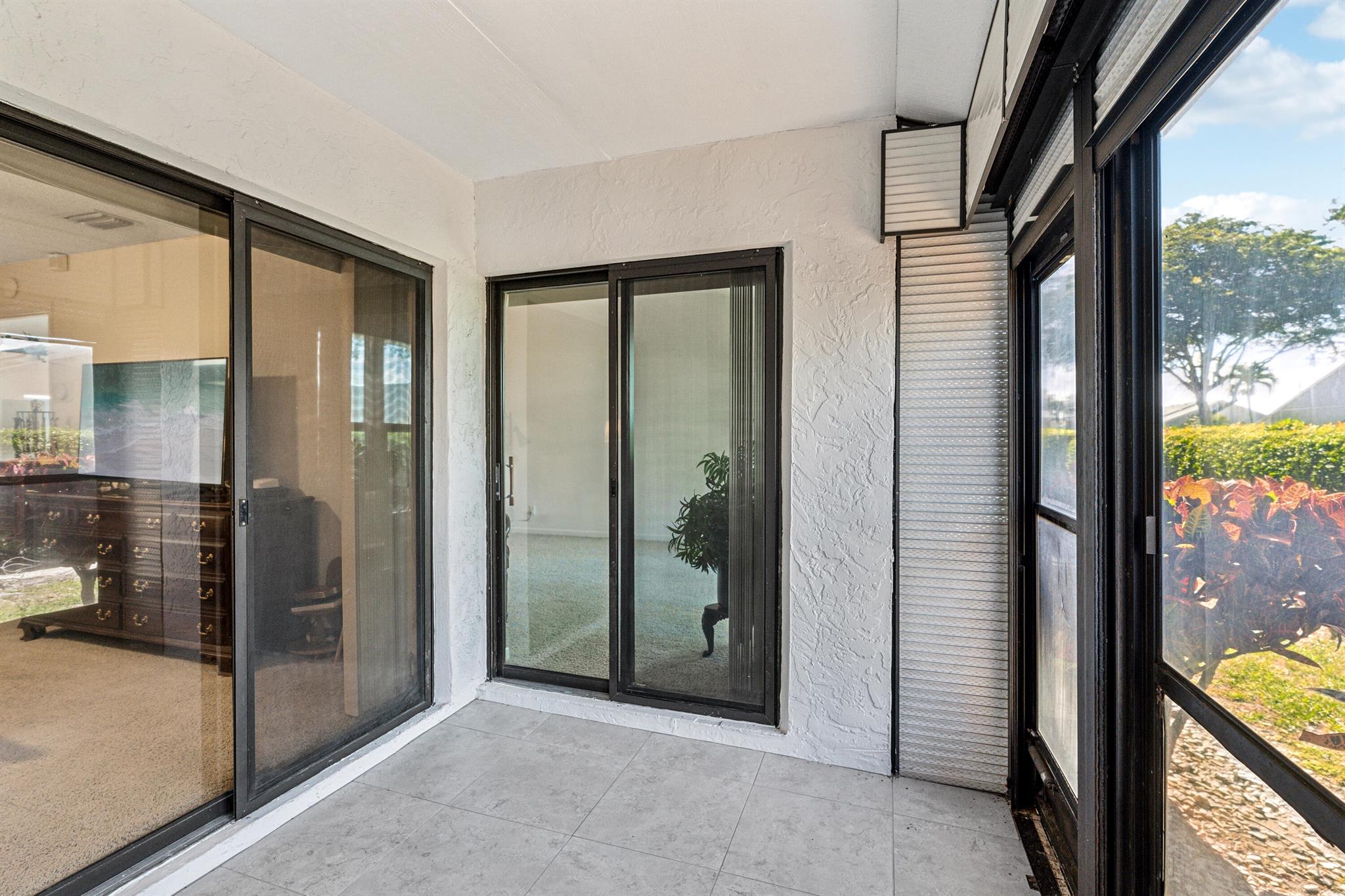 SOUTHPOINTE / COUNTRY GRE - Residential