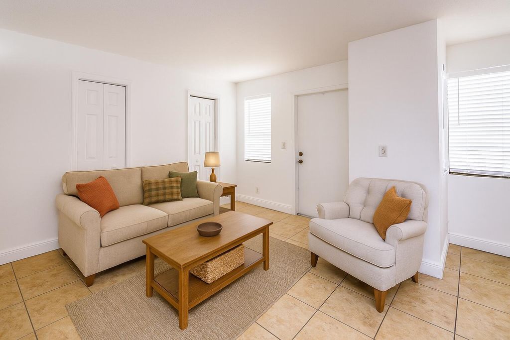 Photo of 4081 N Dixie Highway #24, Fort Lauderdale, FL 33334 (MLS # R11115398)