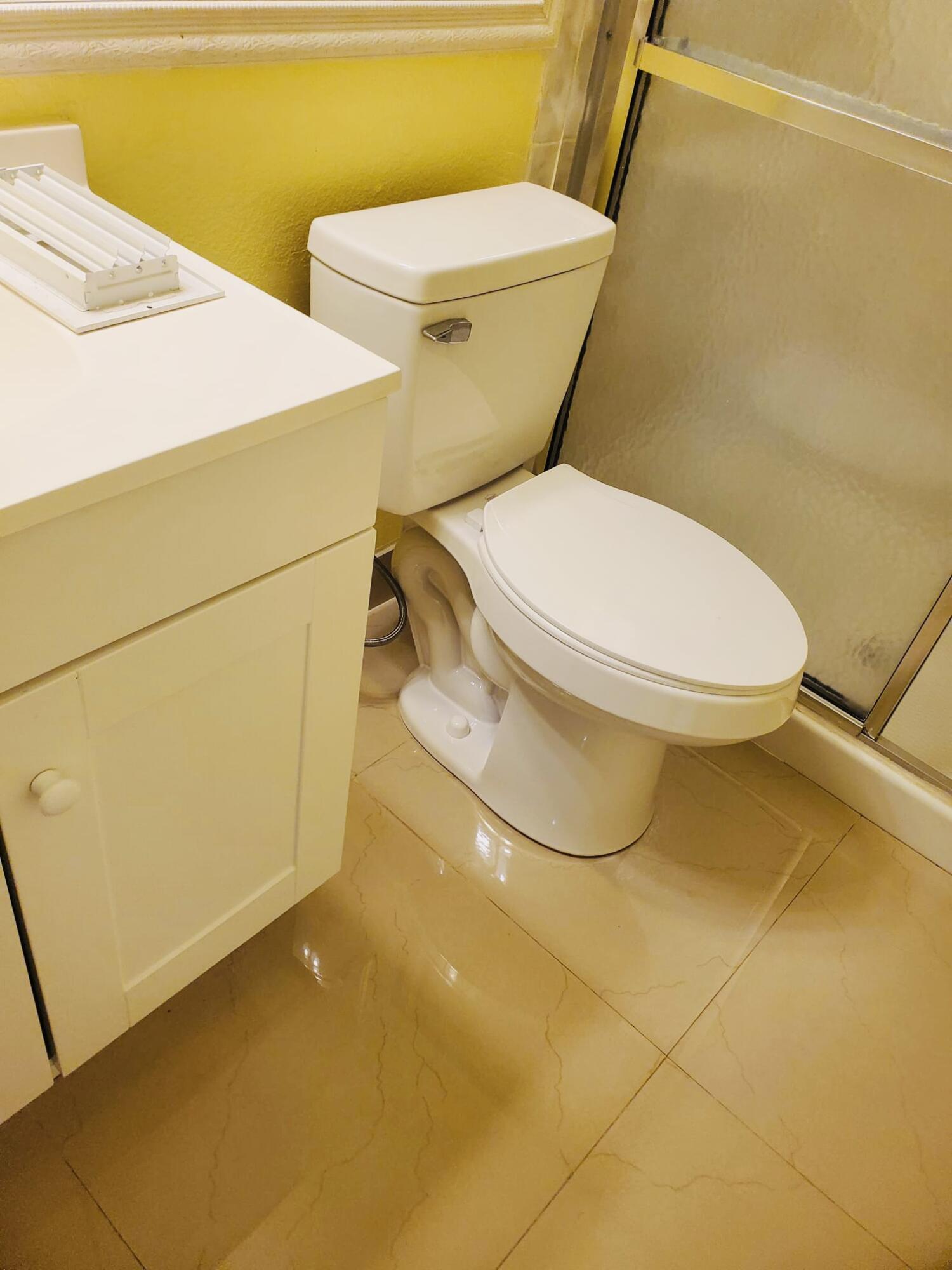 PALM CLUB WEST VILLAGE 1 CONDO - Residential Lease