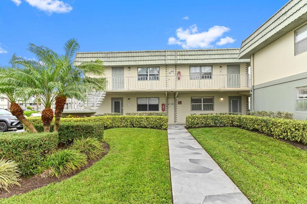 Photo of 577 Monaco #M, Delray Beach, FL 33446 (MLS # R11065820)