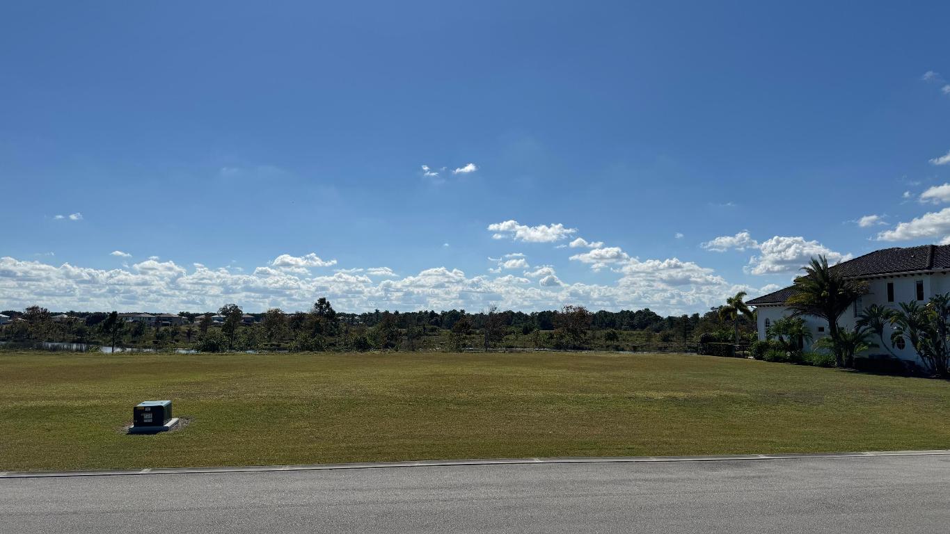 METES AND BOUNDS - Land