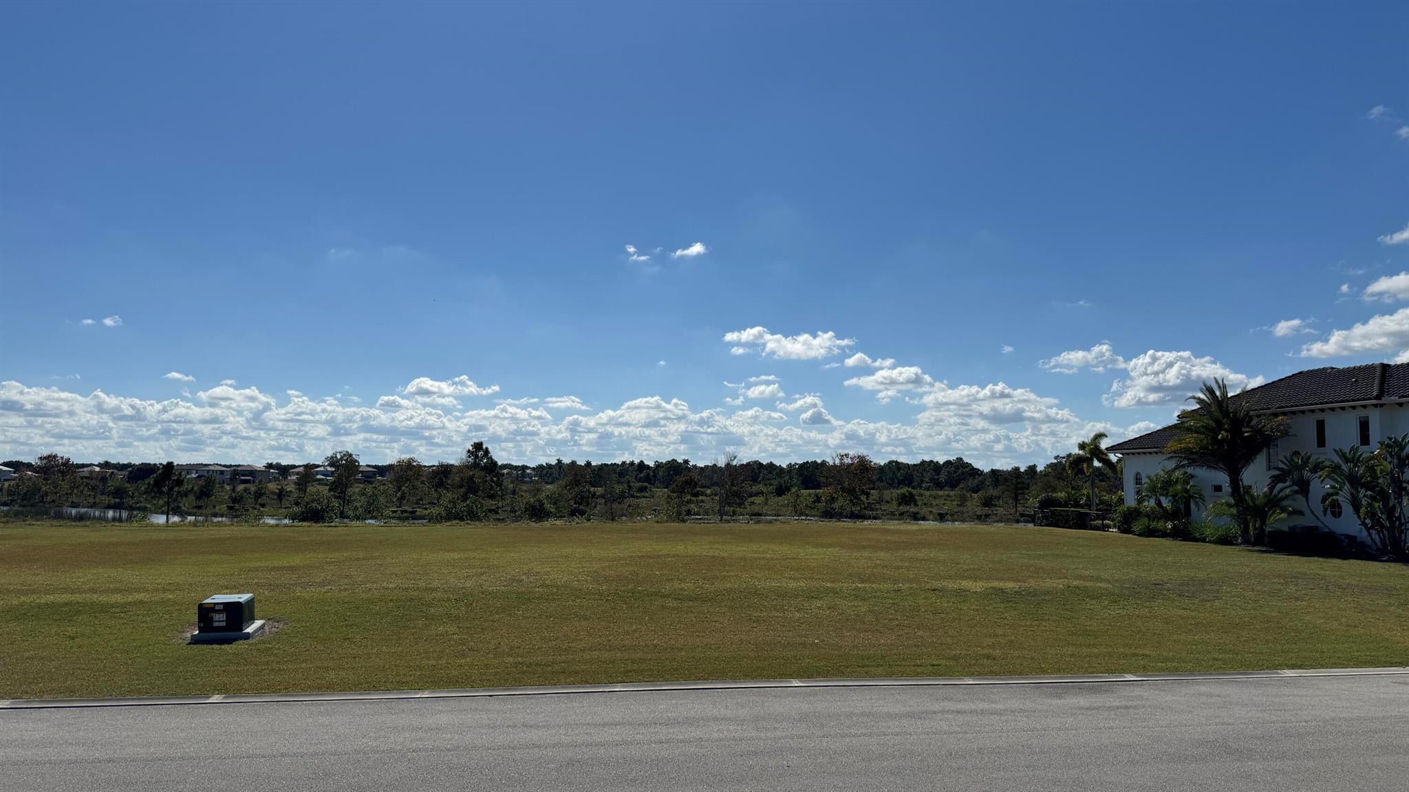 METES AND BOUNDS - Land