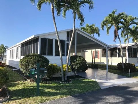59012 N Captiva Bay, Boynton Beach, FL MLS: R11070918