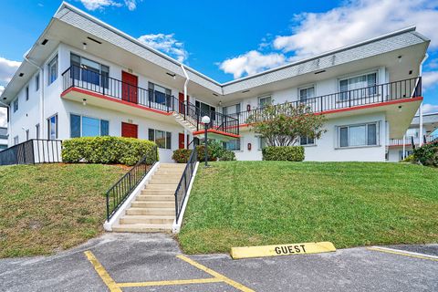 A home in Lake Worth Beach