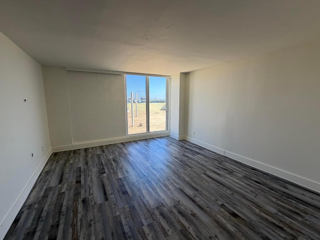 KEYSTONE TOWER - Residential