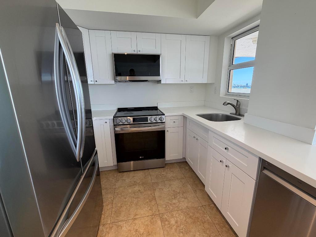 KEYSTONE TOWER - Residential