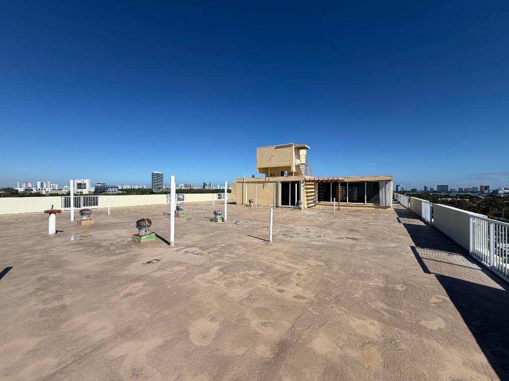 KEYSTONE TOWER - Residential