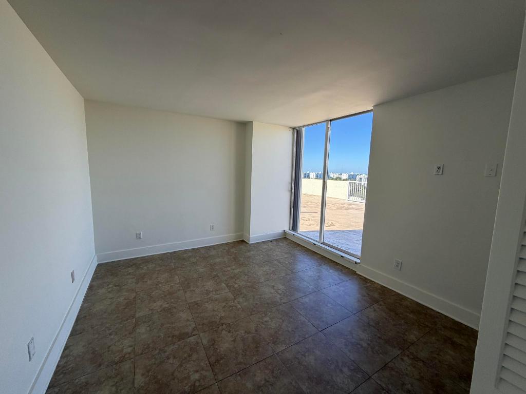 KEYSTONE TOWER - Residential