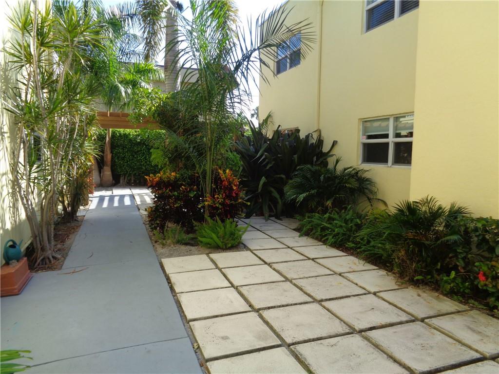 GARDENS AT LIGHTHOUSE PT - Residential