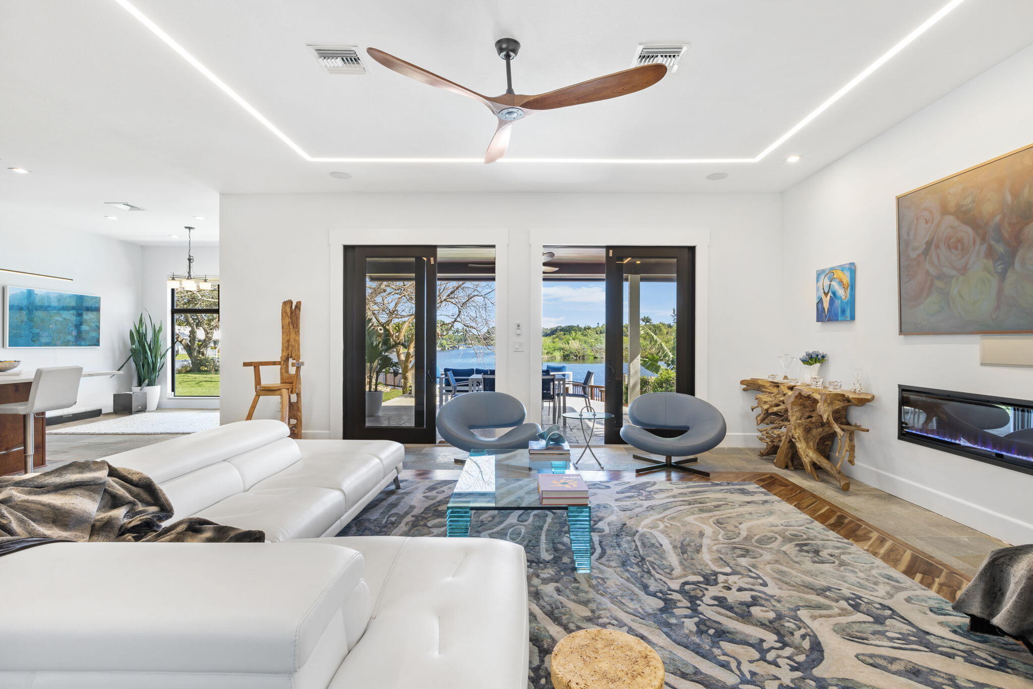 6787 BAYSHORE Drive