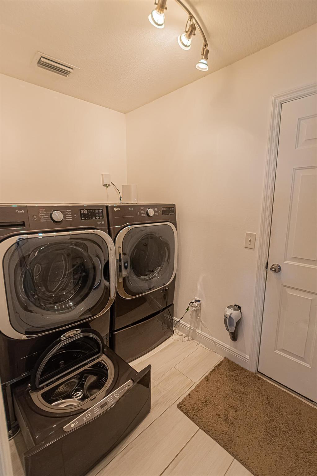 PORT ST LUCIE SECTION 27 - Residential