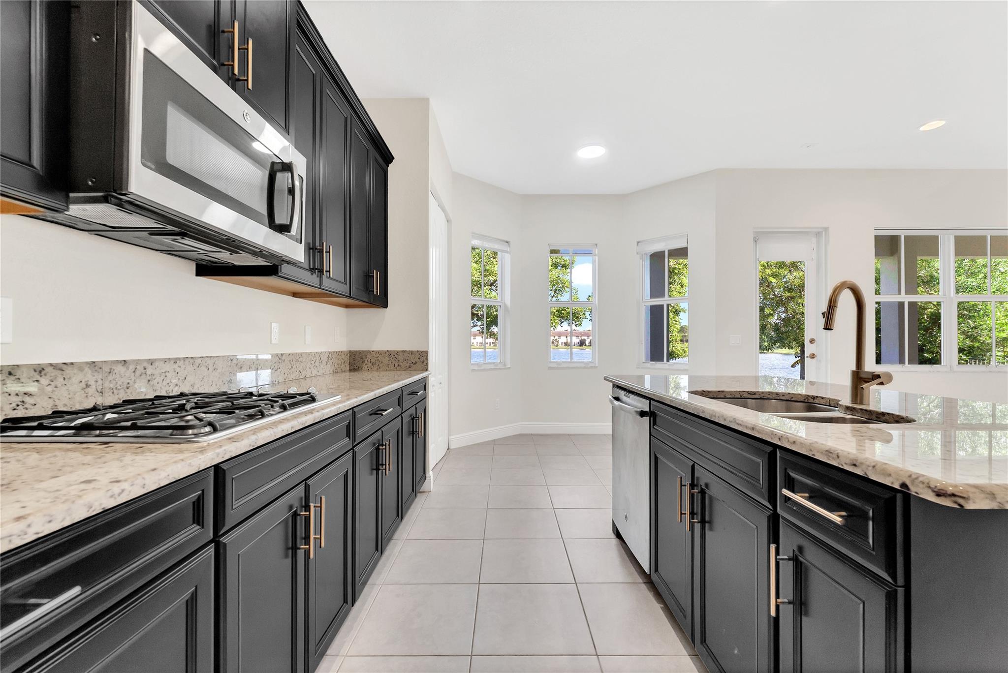 Debuys 180-147 B - Residential