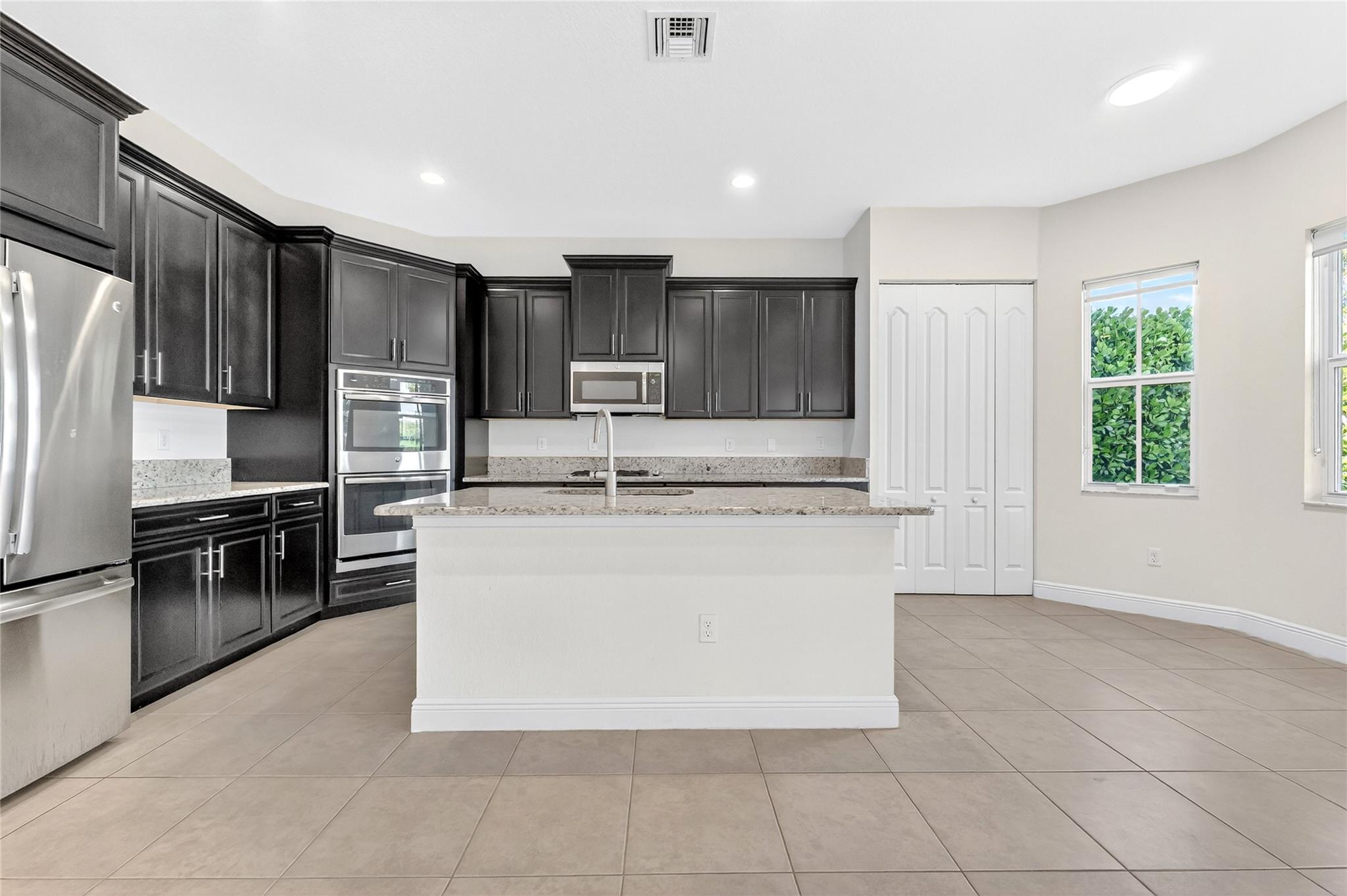 Debuys 180-147 B - Residential