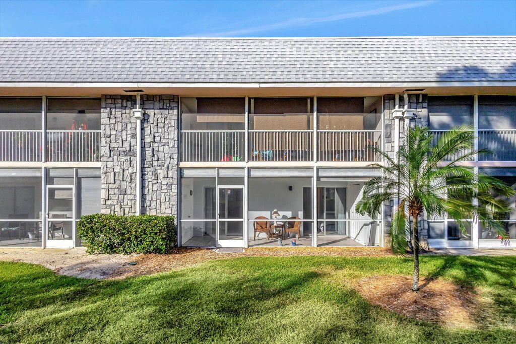 Photo of 18081 SE Country Club Drive #18-172, Jupiter, FL 33469 (MLS # R11060459)