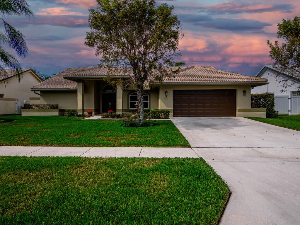 Photo of 6683 Blue Bay Circle, Lake Worth, FL 33467 (MLS # R10968496)