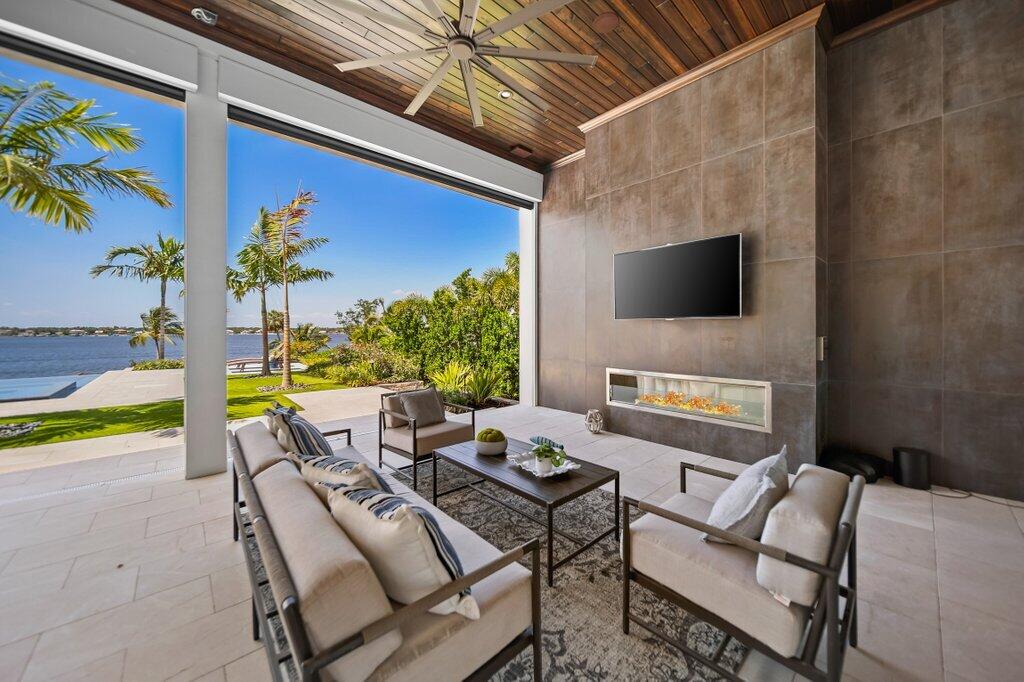 Sewalls Point - Residential