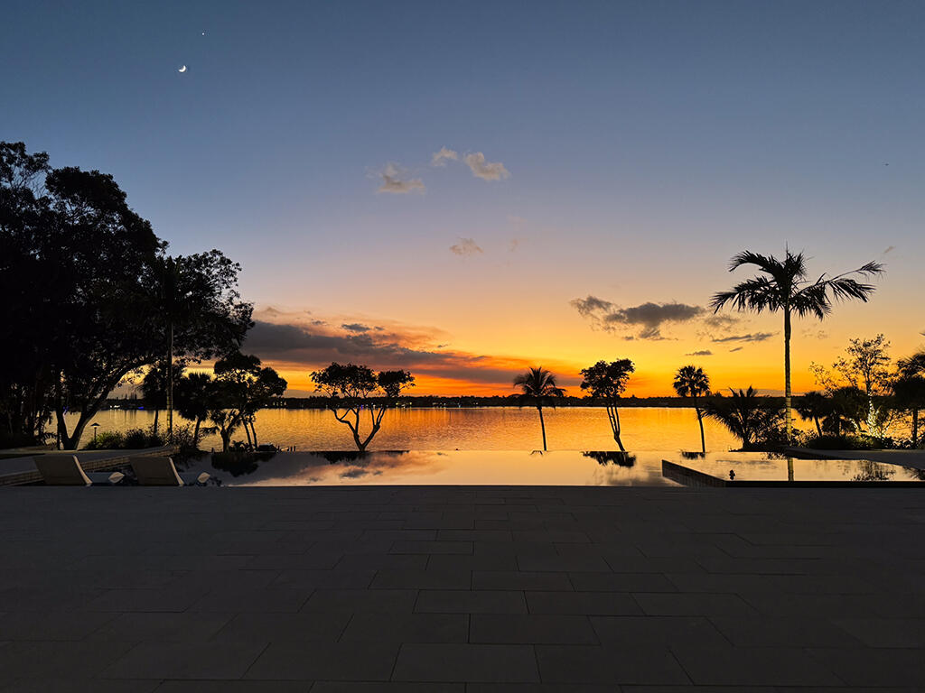 Sewalls Point - Residential