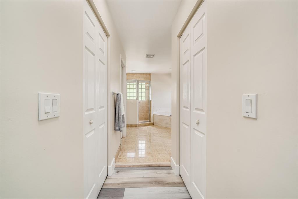 CRESCENT CREEK, COCONUT POINTE - Residential