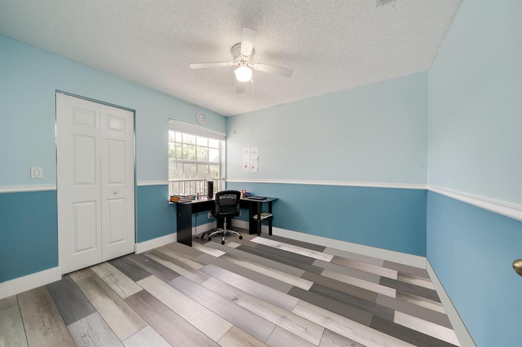 CRESCENT CREEK, COCONUT POINTE - Residential