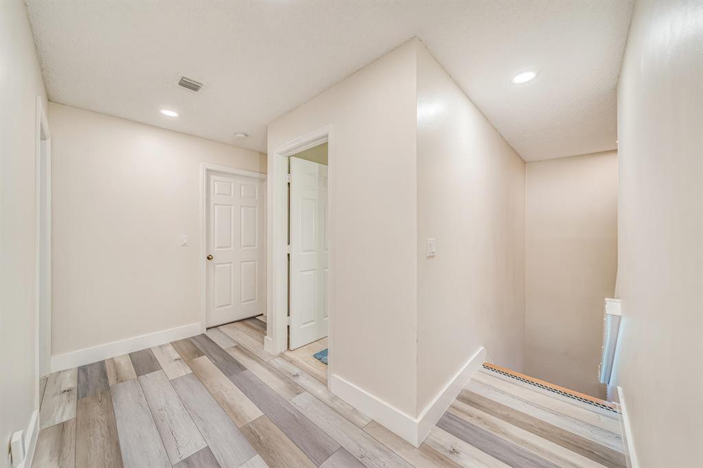 CRESCENT CREEK, COCONUT POINTE - Residential