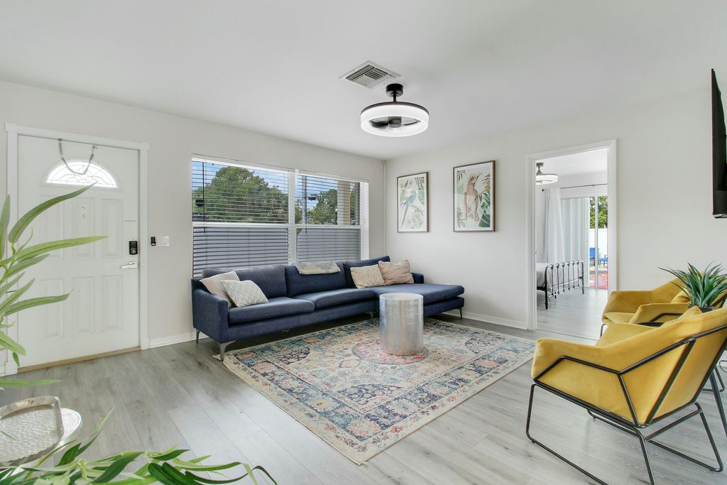 Photo of 2112 Mercer Avenue, West Palm Beach, FL 33401 (MLS # R11169652)