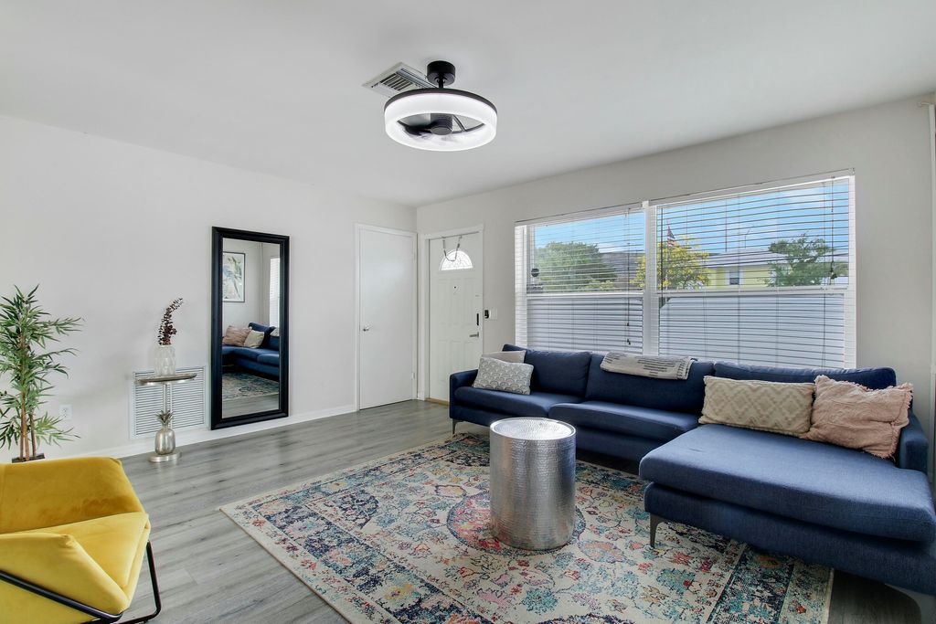 Photo of 2112 Mercer Avenue, West Palm Beach, FL 33401 (MLS # R11169652)