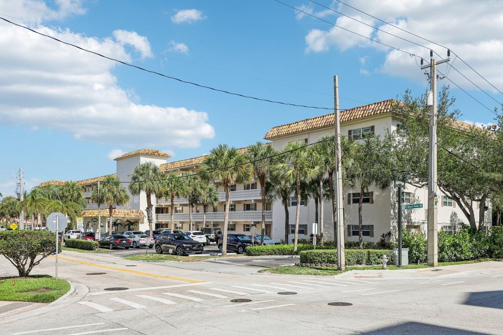 Photo of 200 E Royal Palm Road #3030, Boca Raton, FL 33432 (MLS # R11133653)