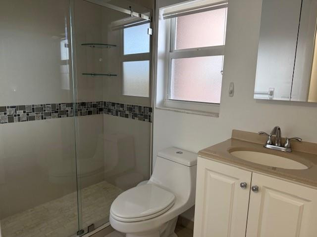 SUNRISE LAKES - Residential