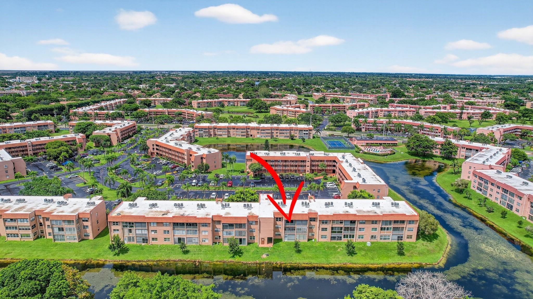 SUNRISE LAKES - Residential
