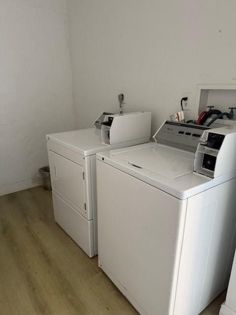 SUNRISE LAKES - Residential