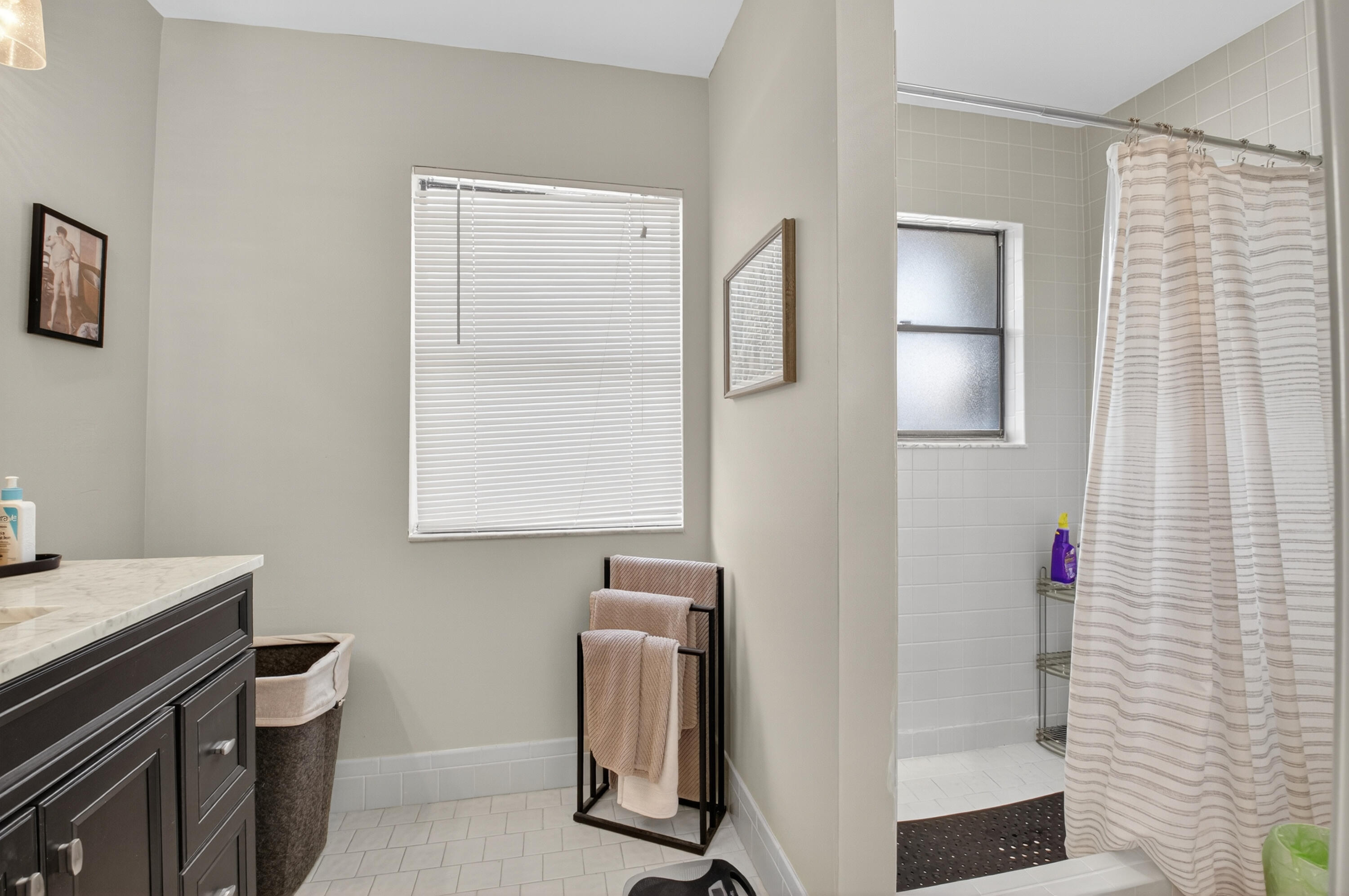 RAINBERRY BAY SEC 10 - Residential