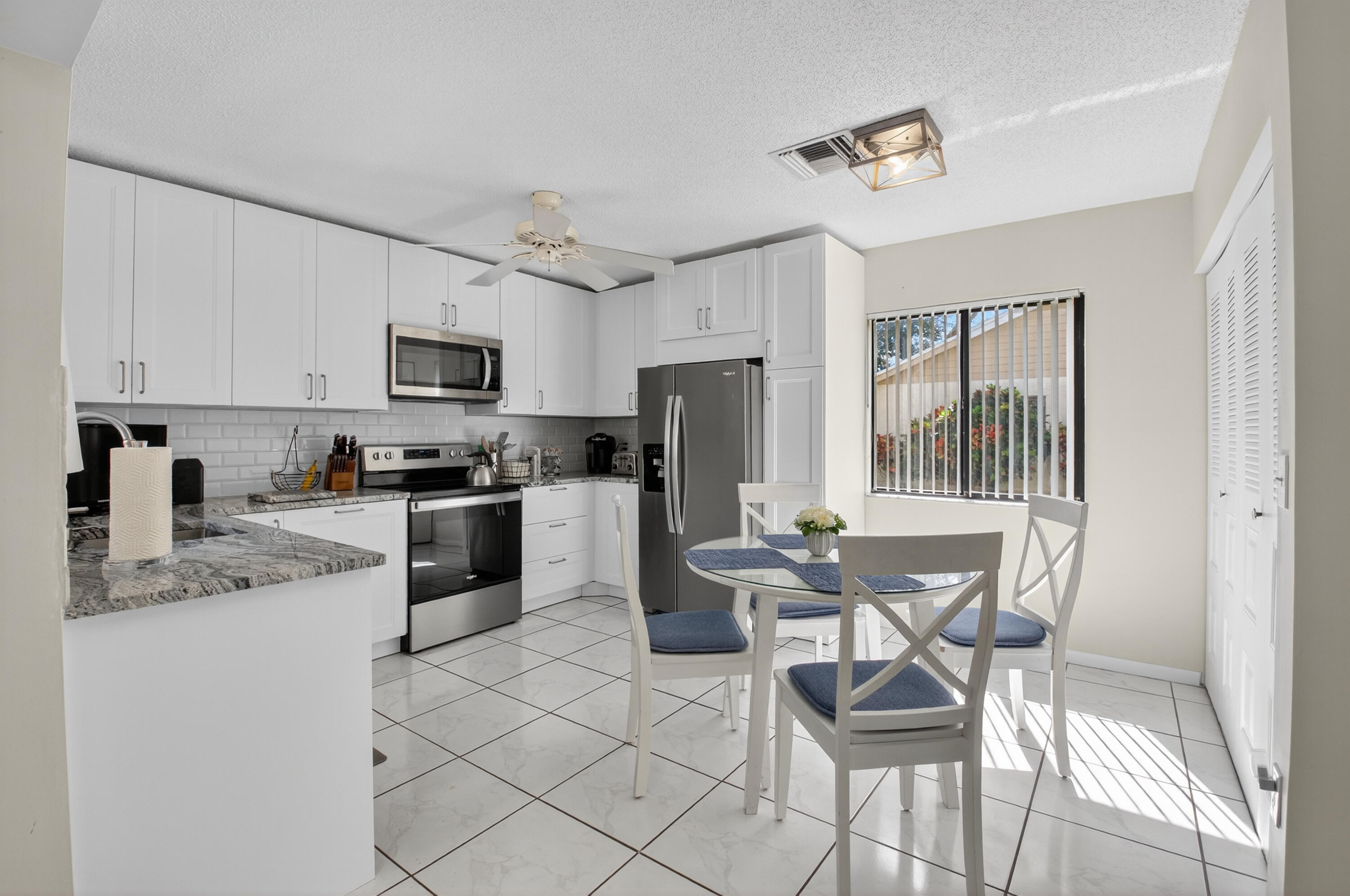 RAINBERRY BAY SEC 10 - Residential