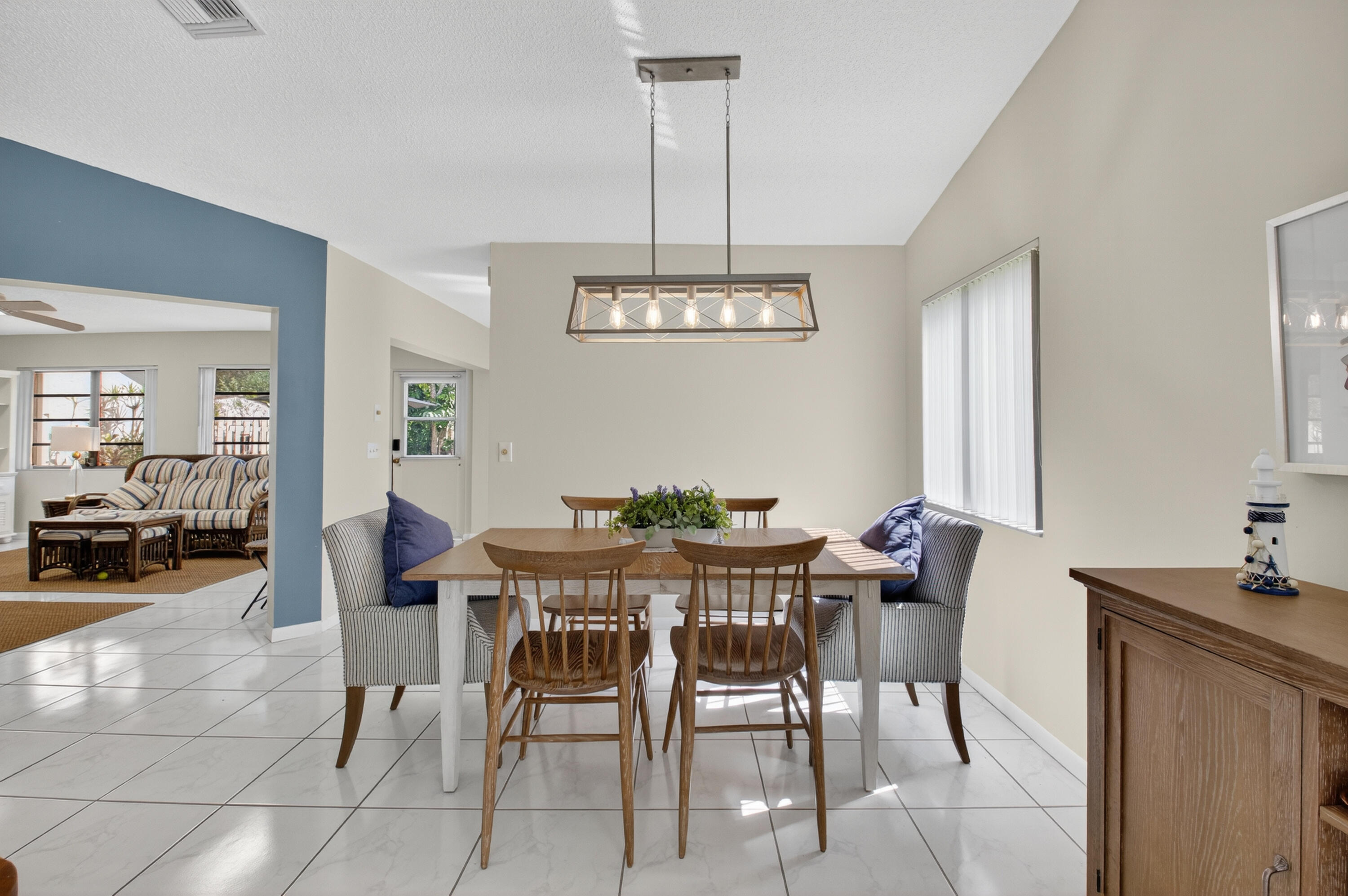 RAINBERRY BAY SEC 10 - Residential