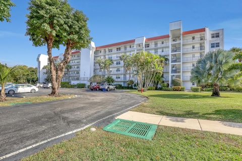 A home in Lake Worth