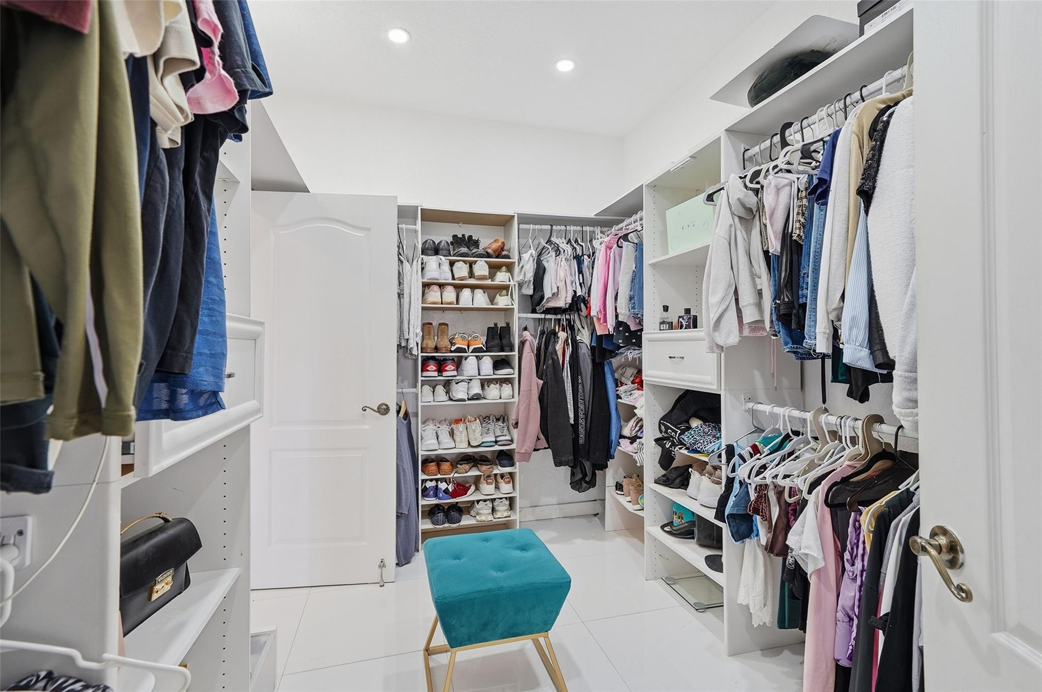 OAKLAND SUBDIVISION - Residential