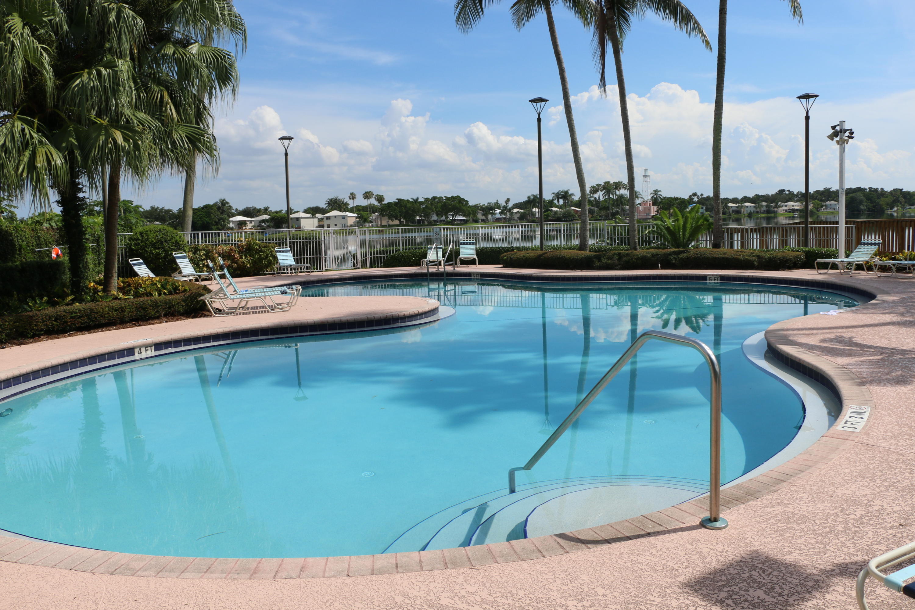 CORAL BAY - Residential Lease