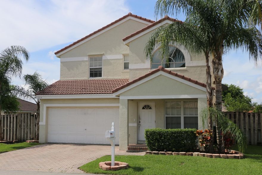 Corner lot w/ an extended backyard two story home. Great location, close to shops and markets. New kitchen with SS Appliances, newly painted and more. This 4/3 Bedroom home is ready for immediate occupancy. 1 small pet under 20 lbs is allowed, extra non-refundable deposit of $375.00 is required.