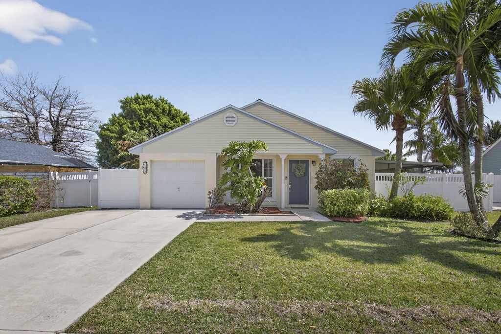 Photo of 1172 Grandview Circle, Royal Palm Beach, FL 33411 (MLS # R11168482)