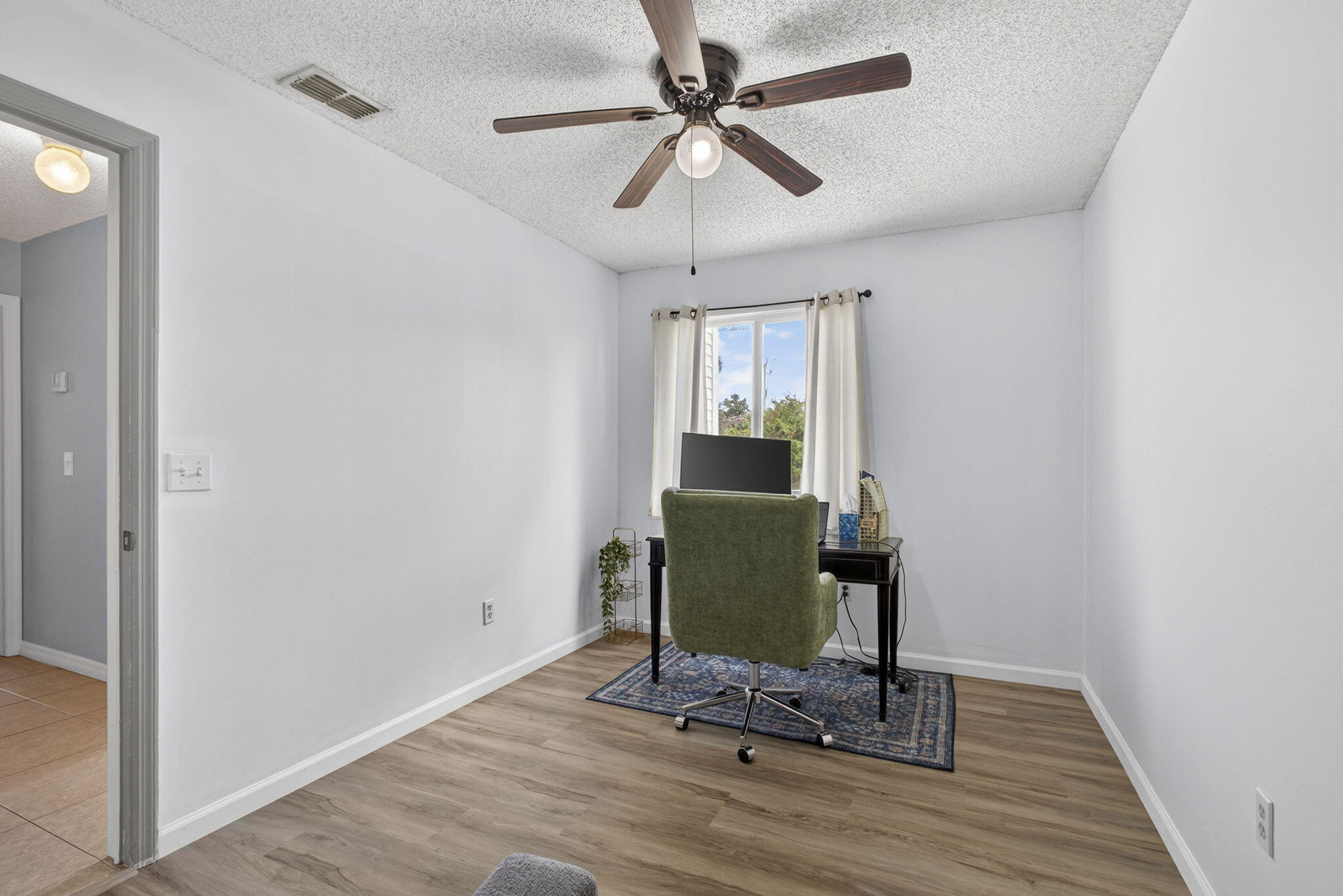 COUNTERPOINT ESTATES 11 - Residential