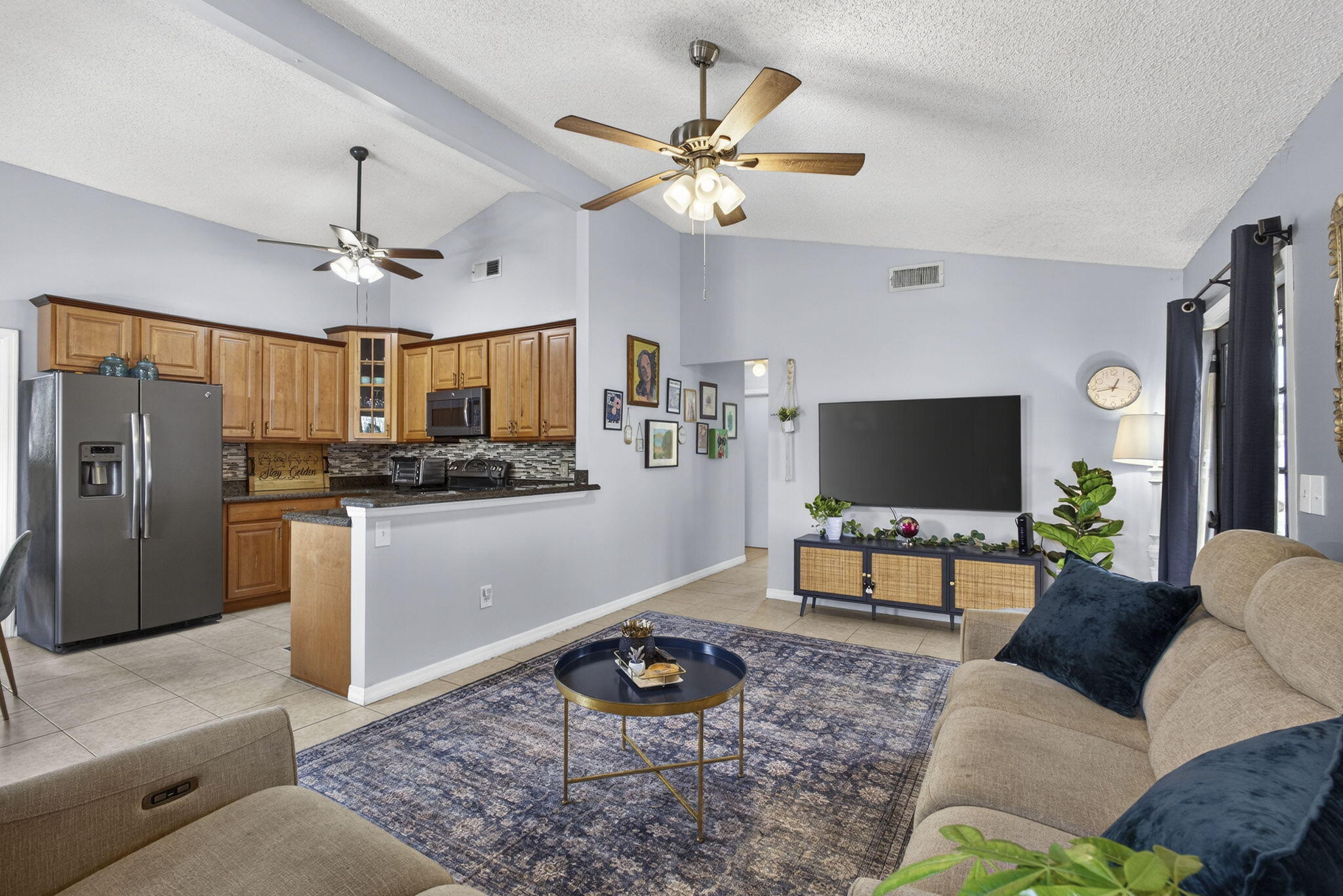 COUNTERPOINT ESTATES 11 - Residential