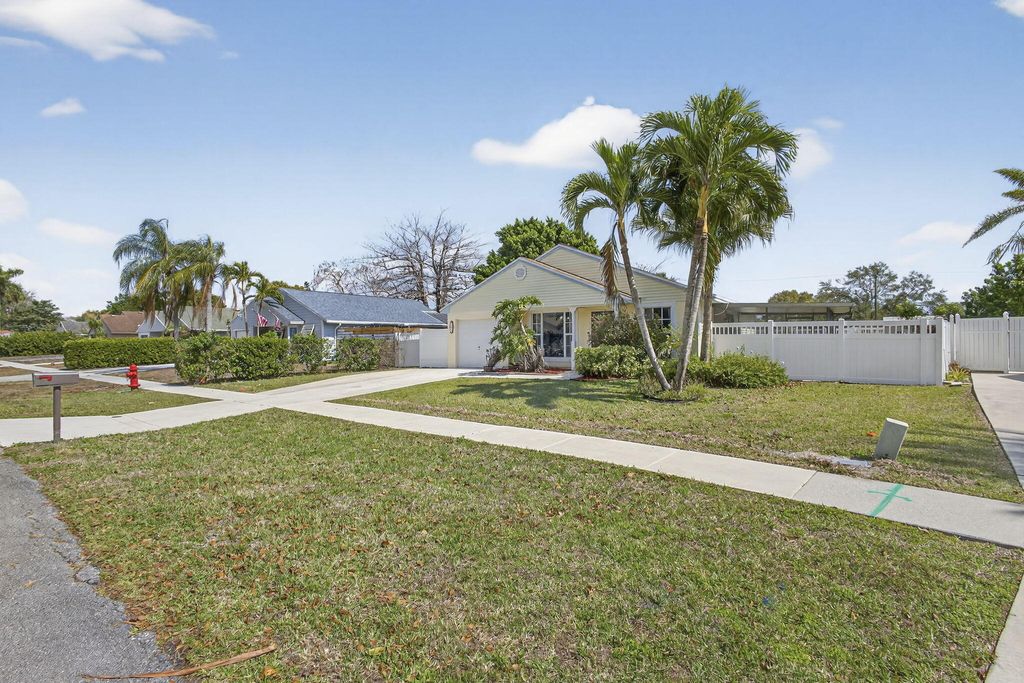 Photo of 1172 Grandview Circle, Royal Palm Beach, FL 33411 (MLS # R11168482)
